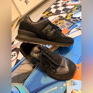 New balance 574 onyx  Black Sneakers women’s 7.5 us